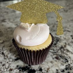 Each cupcake was perfection.... Sorry for the frosting flaw, my fault!!