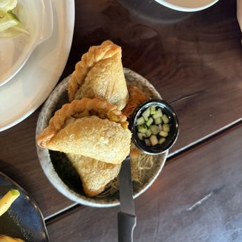Spicy Shallot - Curry Puffs - Thai Near Me - Elmhurst, New York