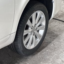 New rims and tire New rims and tire