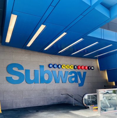 42 St-Port Authority Bus Terminal by null