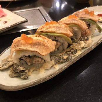 Ogetsu Hime - oyako shake roll wasabi sauce is really good but overall not good. needs more flavor salmon skin is too hard to chew - Restaurants Near Me - Taguig, NCR
