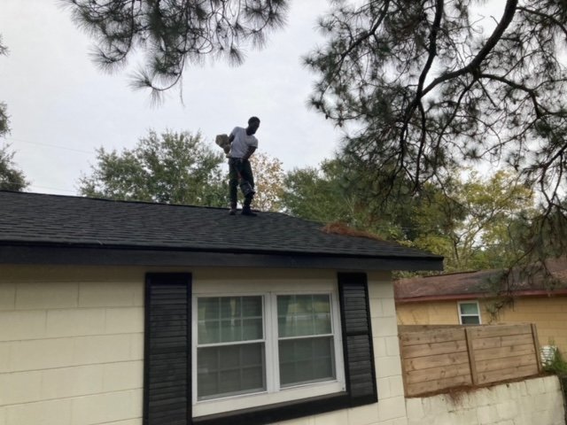 Slide of D&A Gutter Cleaning and Roof Blowing Services