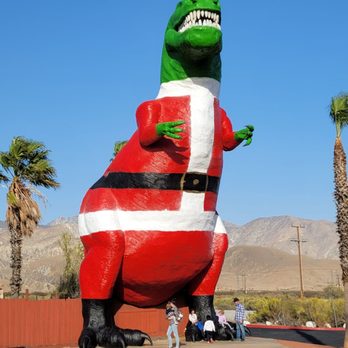 Cabazon Dinosaurs - Museums Near Me - Cabazon, California