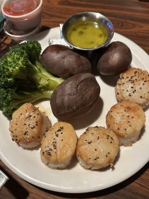 Charlie's Bar & Grille by null