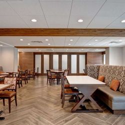 Hampton Inn Santa Fe South - Breakfast Area