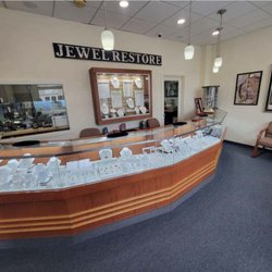 JewelRestore - Discover our stunning collection of estate and modern jewelry in our showroom, featuring exquisite pieces for every budget.