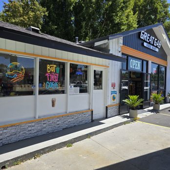 great gas - Well-stocked Gas & Food Mart in Felton - Gas Stations Near Me - Felton, California great gas - Well-stocked Gas & Food Mart in Felton - Gas Stations Near Me - Felton, California