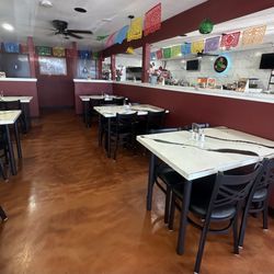 Medrano's - Table seating