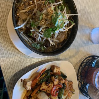 Thai Thai Restaurant - L6. Spicy Basil Lunch Special and 25. Thai Beef Noodle Soup - Thai Near Me - Oceanside, California
