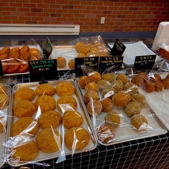 Bon Bon Bakery - Variety flavors of donut balls! - Bakeries Near Me - Tacoma, Washington