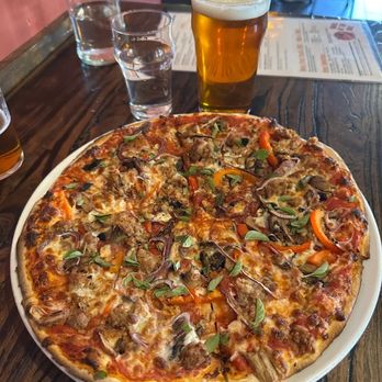 Iechyd Da Brewing Company - Pizza Near Me - Elkhart, Indiana