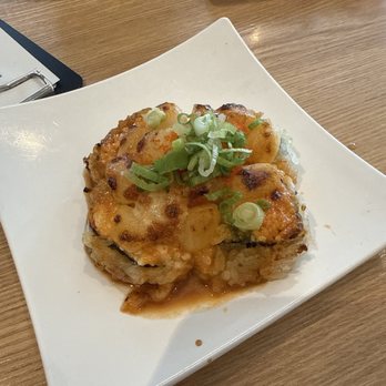 X-Fish - Baked Scallop Roll - Sushi Bars Near Me - Brea, California X-Fish - Baked Scallop Roll - Sushi Bars Near Me - Brea, California