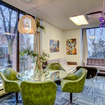 Hivers Workspaces - Shared Office Spaces Near Me - Toronto, Ontario
