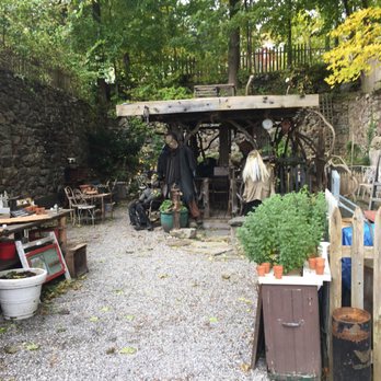 Pleasant and Main - Cafes Near Me - Housatonic, Massachusetts