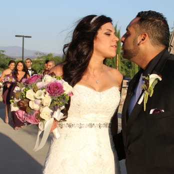 Suzanne M Smith Designs - Just Married, another Happy couple location Lorimar winery Temecula - Floral Designers Near Me - Temecula, California Suzanne M Smith Designs - Just Married, another Happy couple location Lorimar winery Temecula - Floral Designers Near Me - Temecula, California