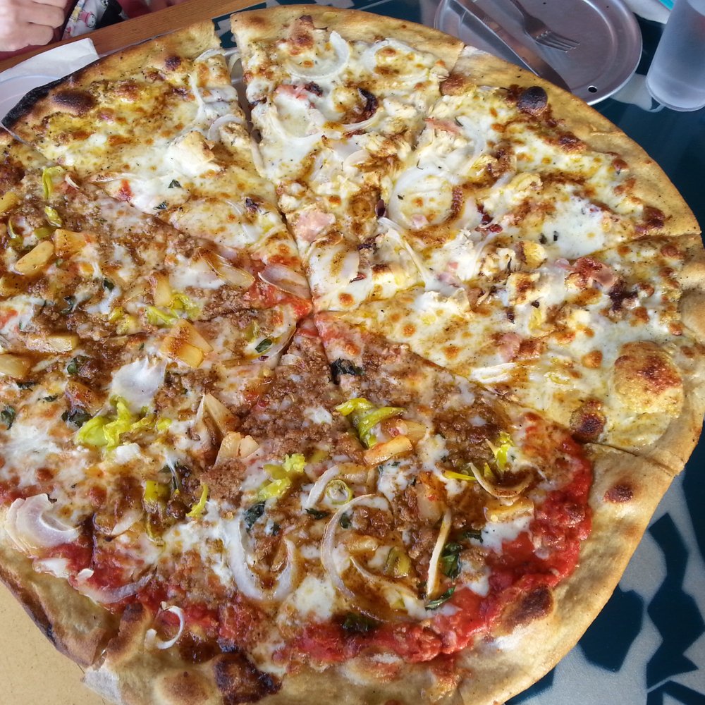 East 20 Pizza - Half Chicken Royale and half Sweet N Spicy Sausage - Pizza Near Me - Winthrop, Washington East 20 Pizza - Half Chicken Royale and half Sweet N Spicy Sausage - Pizza Near Me - Winthrop, Washington