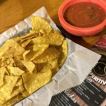 Padrinos Mexican Restaurant - Chips and Salsa - Mexican Near Me - St. Louis, Missouri