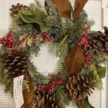 Curbside Flowers - Christmas Wreath - Florists Near Me - Oklahoma City, Oklahoma Curbside Flowers - Christmas Wreath - Florists Near Me - Oklahoma City, Oklahoma