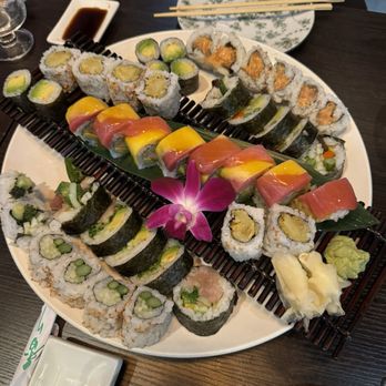 Sushi Pink - Sushi Dinner - Sushi Bars Near Me - Chicago, Illinois