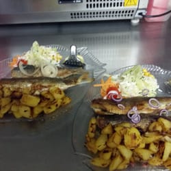 Restaurant Hubertus - Hering frisch gebraten oder sauer eingelegt