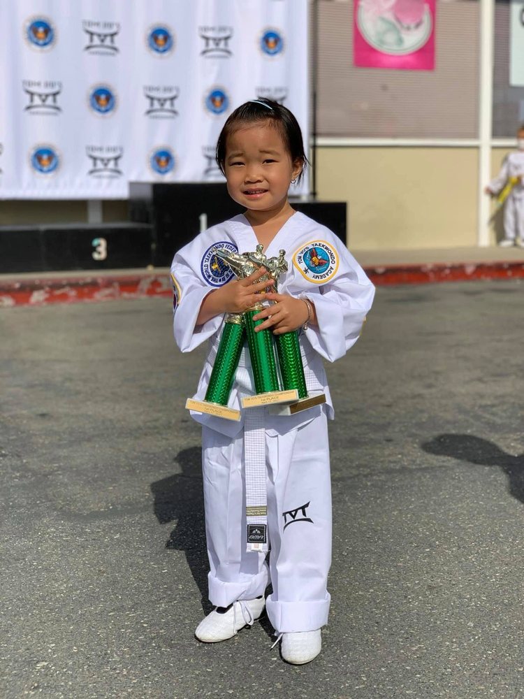 Tom Vo's Taekwondo - Huntington Beach Logo