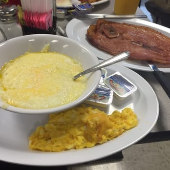 Centennial Cafe - American Near Me - Nashville, Tennessee
