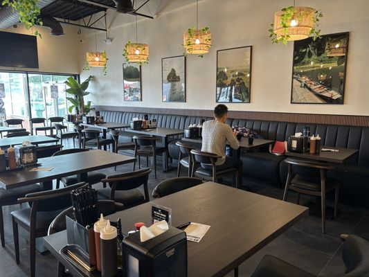 PHỞ BIG BOWL by null