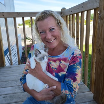 Whisker Sitters - Pet Sitting Near Me - Traverse City, Michigan Whisker Sitters - Pet Sitting Near Me - Traverse City, Michigan