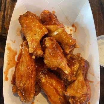 The Bowery - Spitter 's Chicken Wings - Music Venues Near Me - Myrtle Beach, South Carolina The Bowery - Spitter 's Chicken Wings - Music Venues Near Me - Myrtle Beach, South Carolina