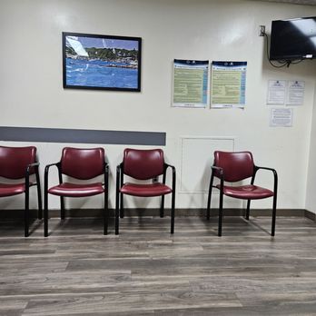 Olive View-UCLA Medical Center - Waiting area - Urgent Care Near Me - Sylmar, California Olive View-UCLA Medical Center - Waiting area - Urgent Care Near Me - Sylmar, California