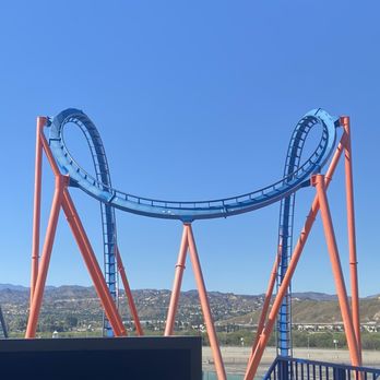 Six Flags Magic Mountain - Amusement Parks Near Me - Valencia, California Six Flags Magic Mountain - Amusement Parks Near Me - Valencia, California