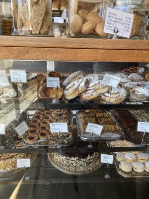 Jackman & McRoss by null