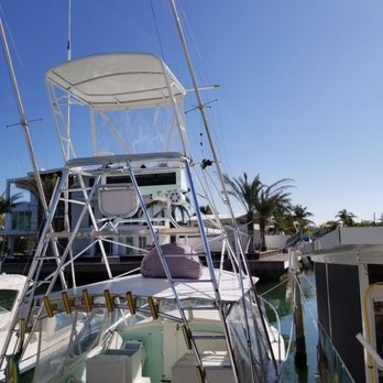 What The Fish Rolls - Seafood Near Me - Tavernier, Florida