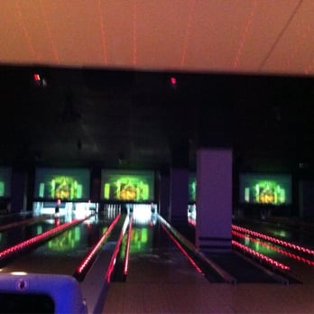 Frames Bowling Lounge - Bowling Near Me - New York, New York