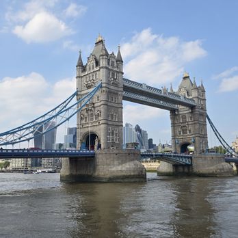 Tower Bridge - Landmarks & Historical Buildings Near Me - London, XGL Tower Bridge - Landmarks & Historical Buildings Near Me - London, XGL