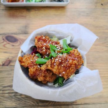 Sam Yuk Gu - Paniertes Hähnchenfilet - Korean Near Me - Berlin, BE
