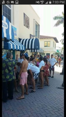 Sandwiches by the Sea by null