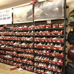 vans trek slip stores