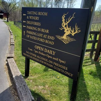 Paradise Springs Winery - Sign outside - Wineries Near Me - Clifton, Virginia