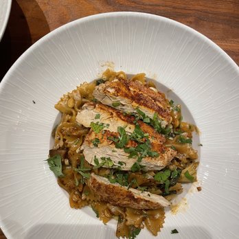 GRANVILLE - Spicy Pasta with Plant Based Chicken - New American Near Me - Pasadena, California GRANVILLE - Spicy Pasta with Plant Based Chicken - New American Near Me - Pasadena, California