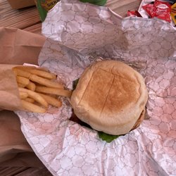 Sipapu Riverside Cafe - Burger $15