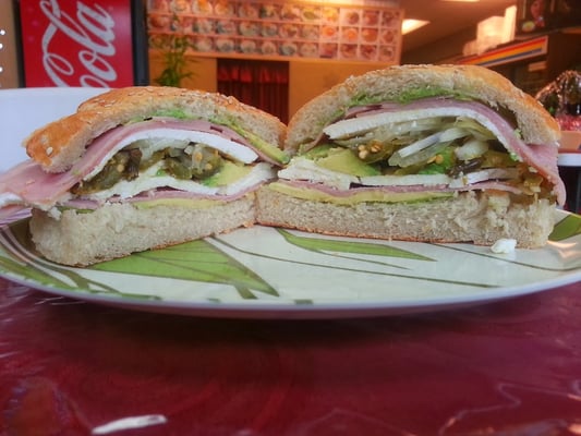 Cemitas Poblanas by null
