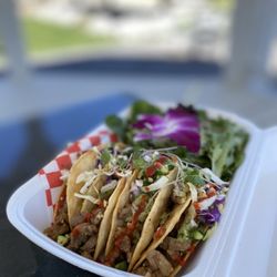 Peachy's Food To Go - Sisig tacos