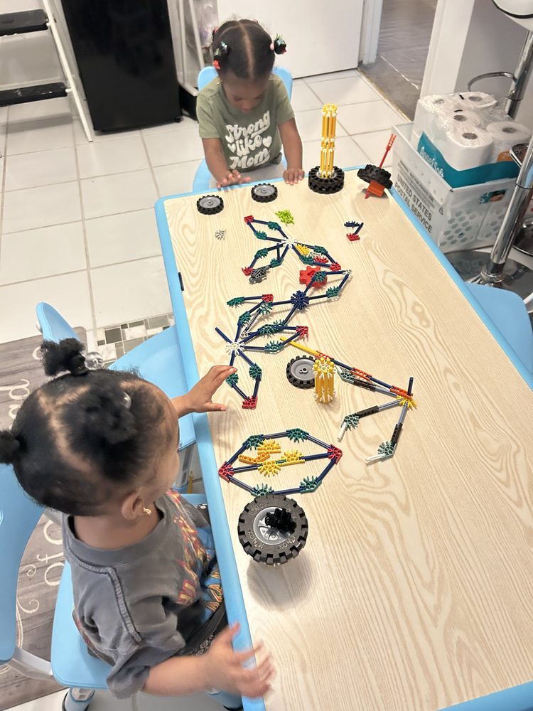 Tiny Hearts & Big Smiles Early Childcare - childcare center in Woodlawn, MD