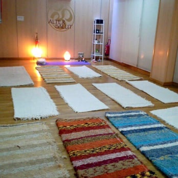 Alter Salut - Sala donde se realizar diferentes actividades como Hatha Yoga, Vinyassa Yoga, Pilates, Tai chi chi kung, Zumba, Meditaciones guiadas, etc... - Health Markets Near Me - Granollers, B