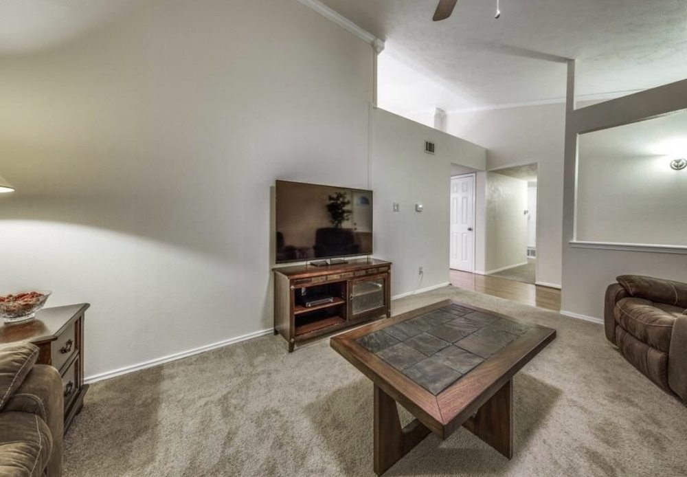 Slide of Rochier Contracting