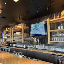 Oliver's Morning, Noon, and Night-Blaine - Bar