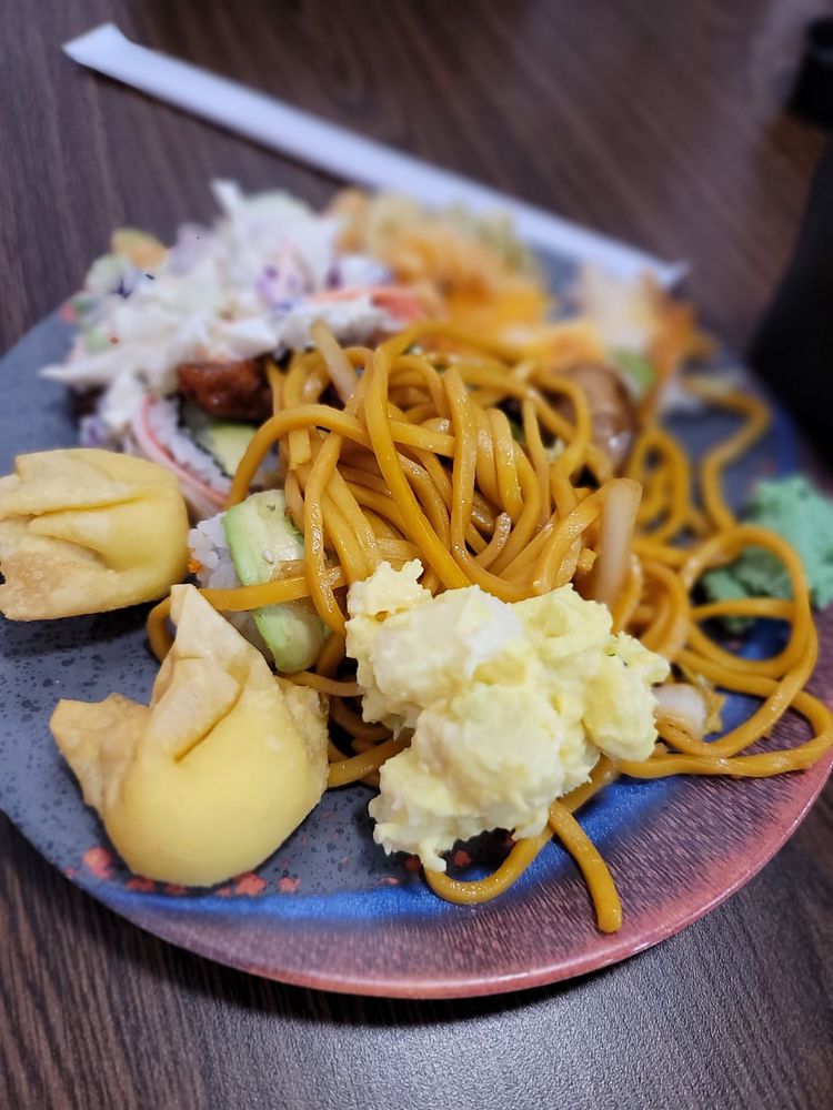 Food from Queen Buffet