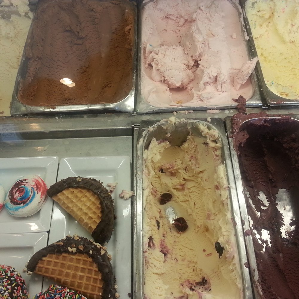 MooTime Creamery - Ice Cream & Frozen Yogurt Near Me - Coronado, California