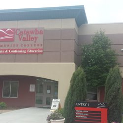 Catawba Valley Community College - Entry to the main building of EAST CAMPUS